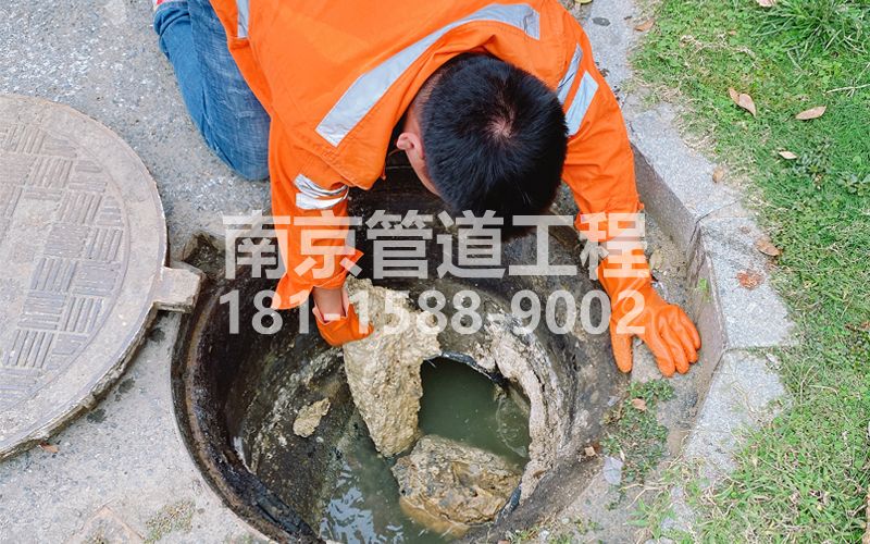 小卫街商场餐厅管道清洗