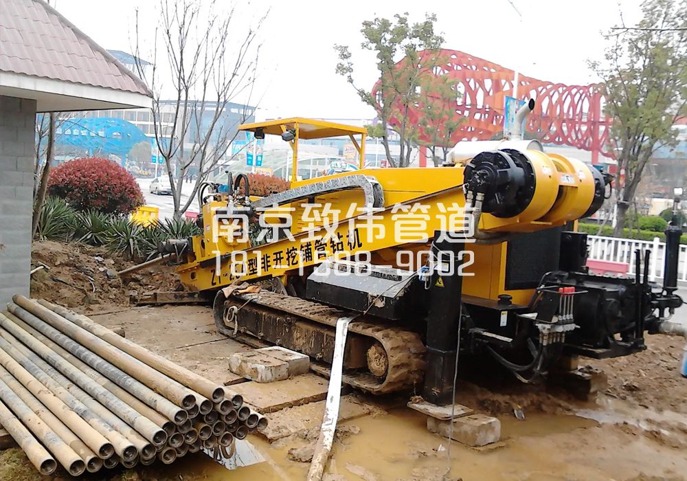 379小卫街拉管置换管道